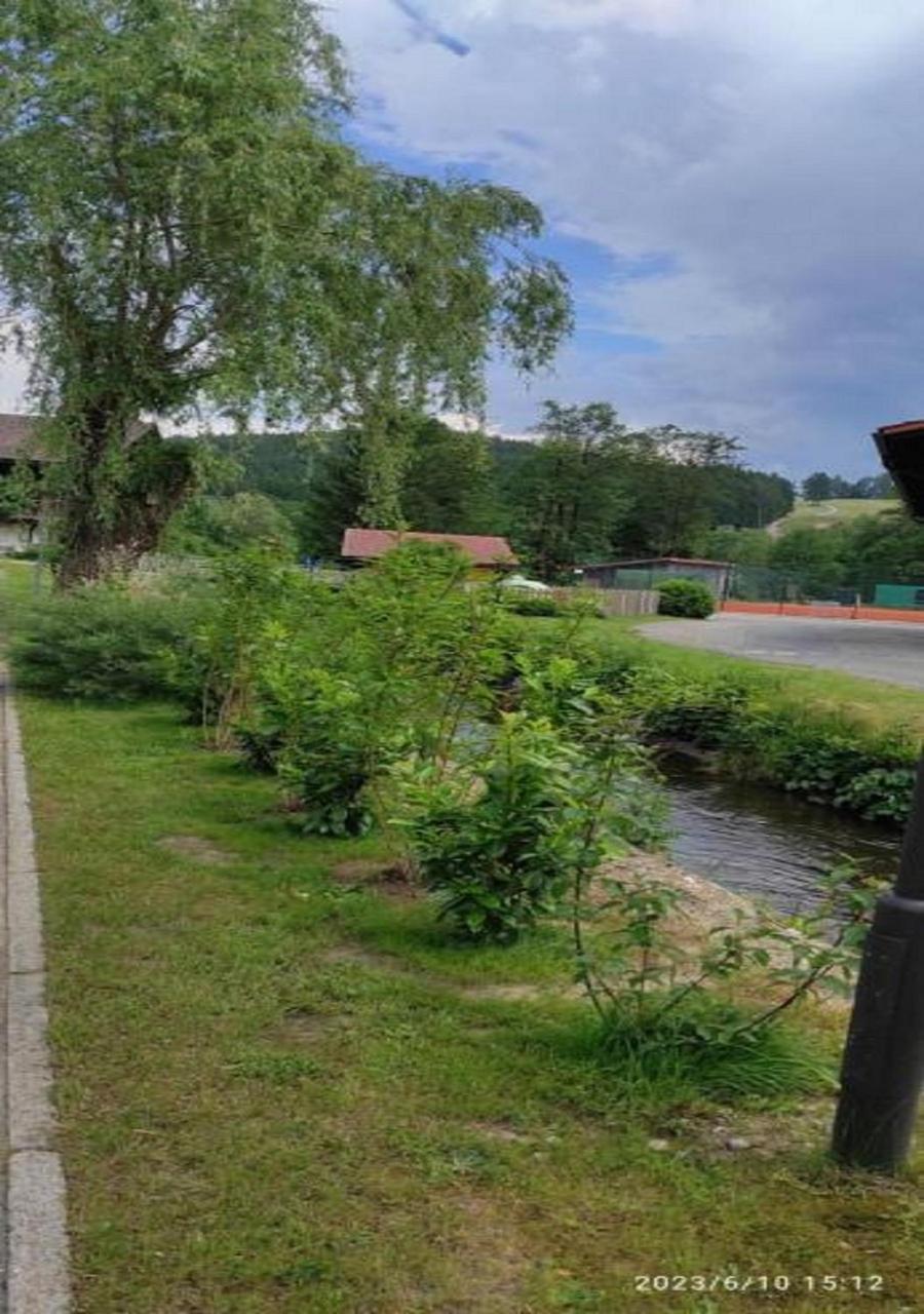 Ferienhaus Am Bach Achslach المظهر الخارجي الصورة